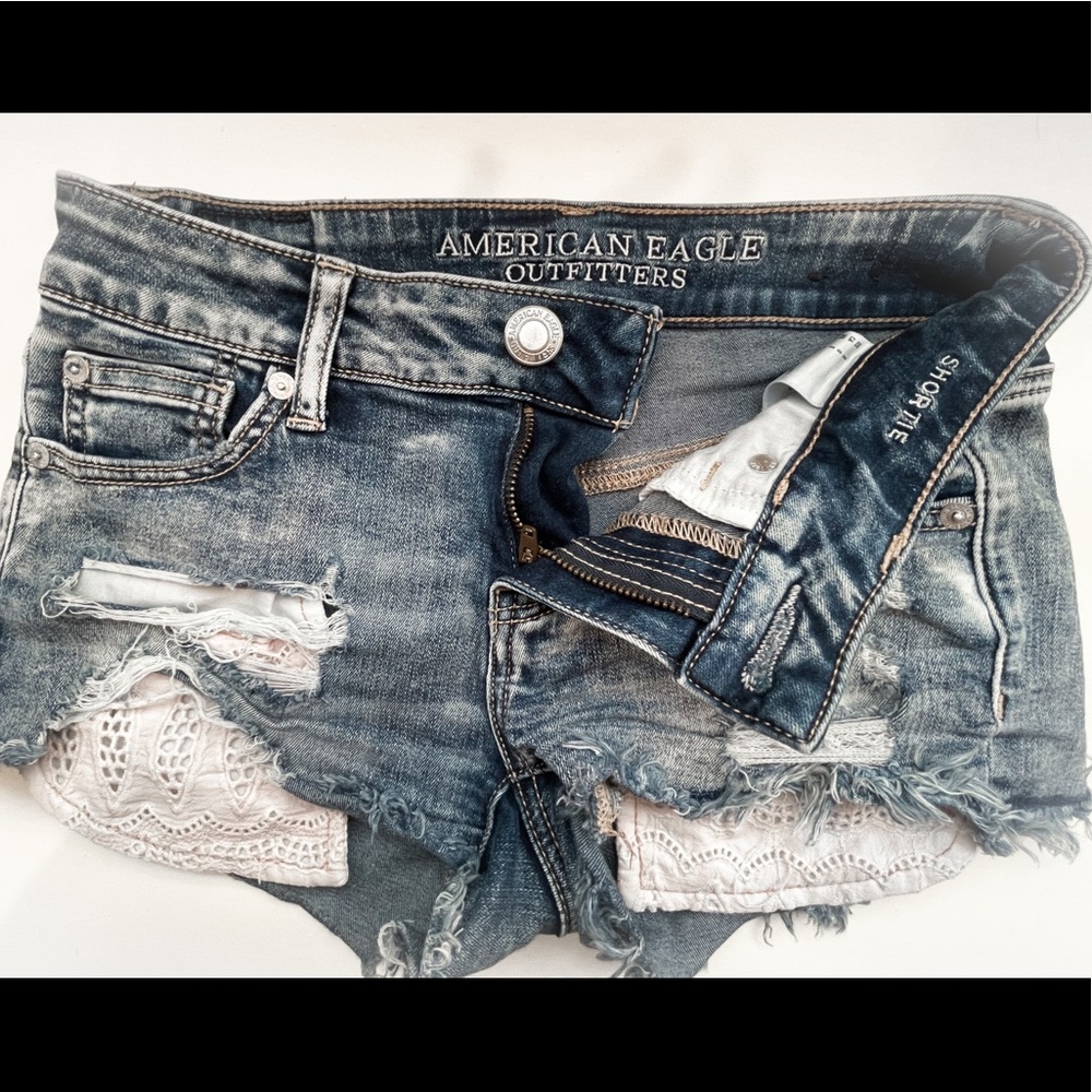 American Eagle Distressed Denim Shorts with Pockets, Size 0